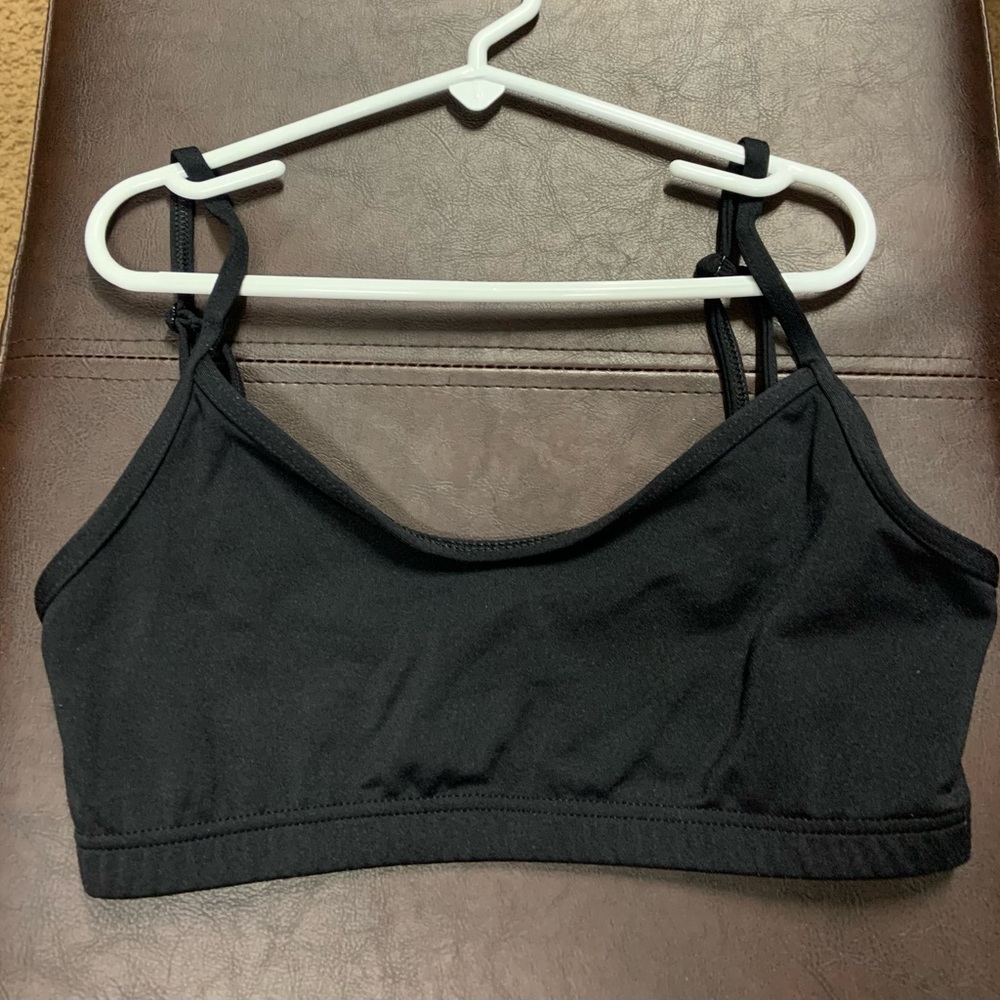 Capezio sz M black crop top sports bra